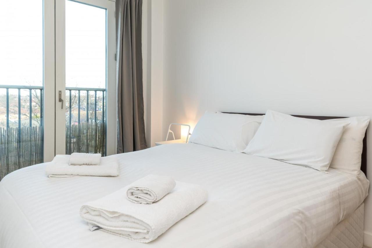 New 2Bd Flat 4Mins To Excel Centre Fast City Links Apartamento Londres Exterior foto