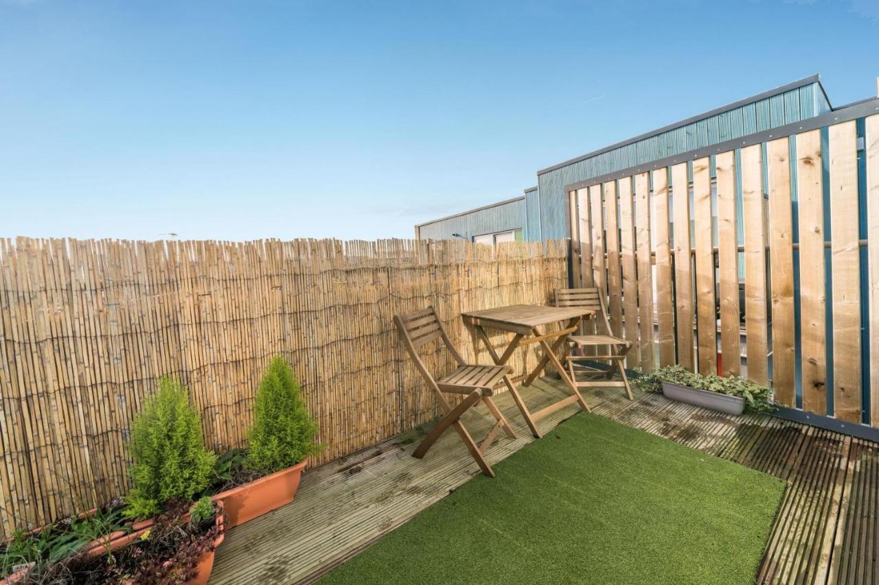 New 2Bd Flat 4Mins To Excel Centre Fast City Links Apartamento Londres Exterior foto